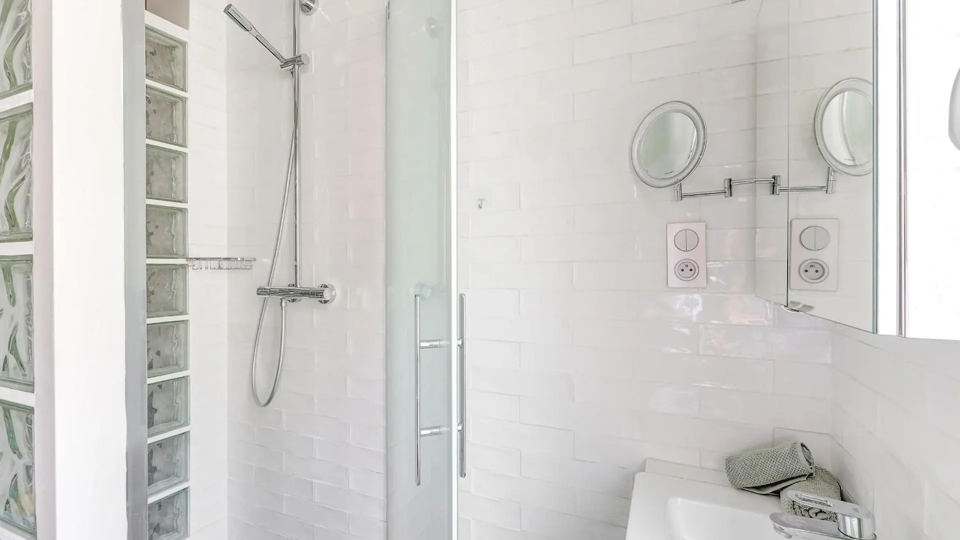 Apartment Eiffel Tower & 7Th Arrondissement - Cityapartmentstay Paris France