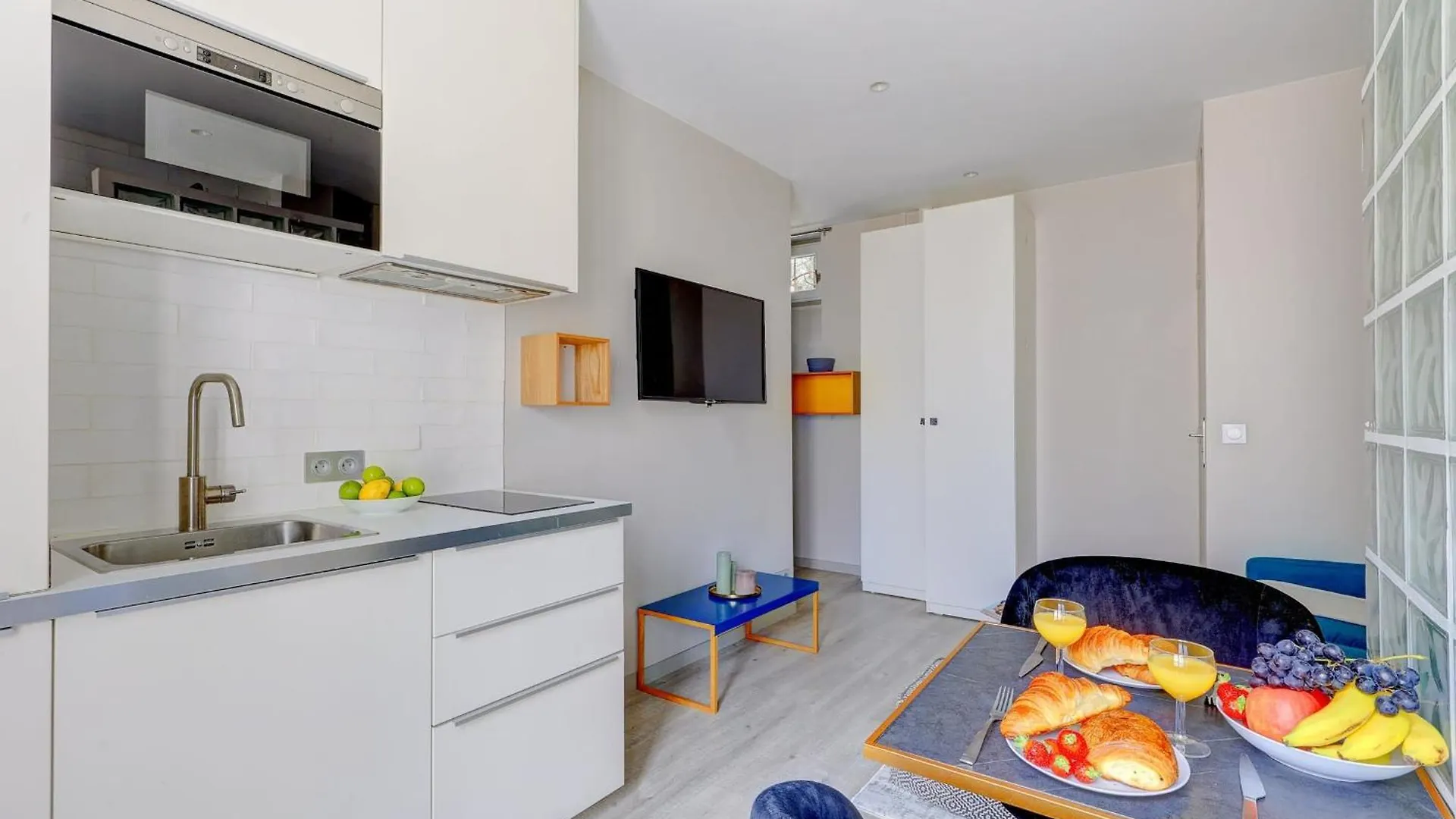 Apartment Eiffel Tower & 7Th Arrondissement - Cityapartmentstay Paris