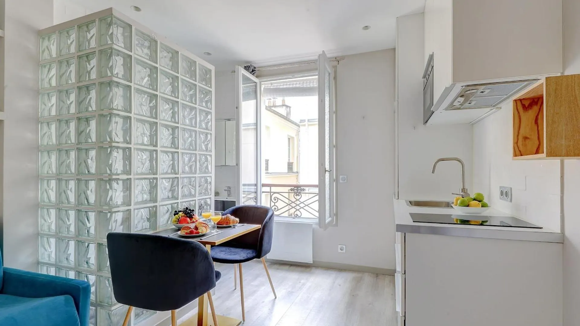 Eiffel Tower & 7Th Arrondissement - Cityapartmentstay Paris France
